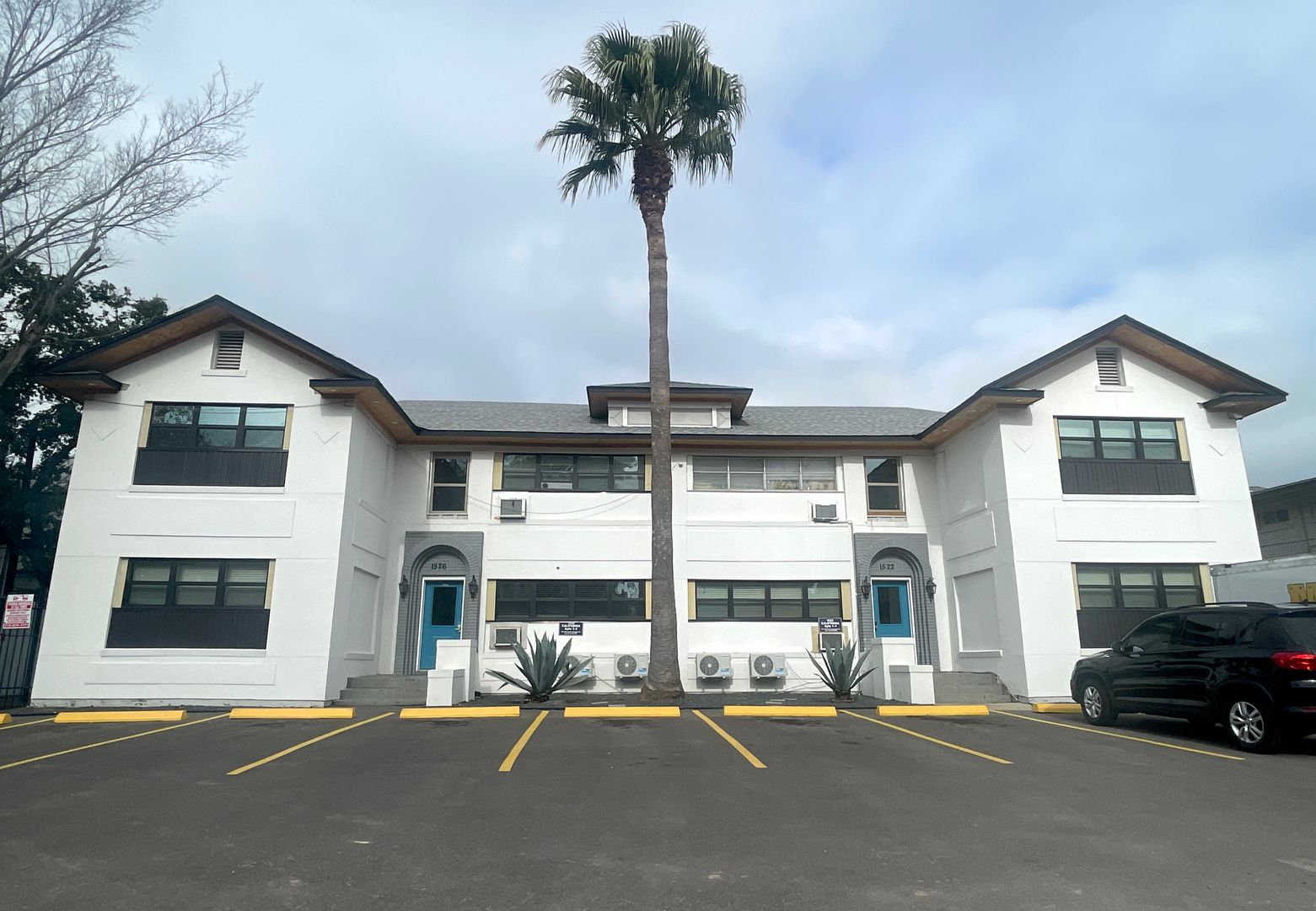 Houston Apartment: 1508 California St