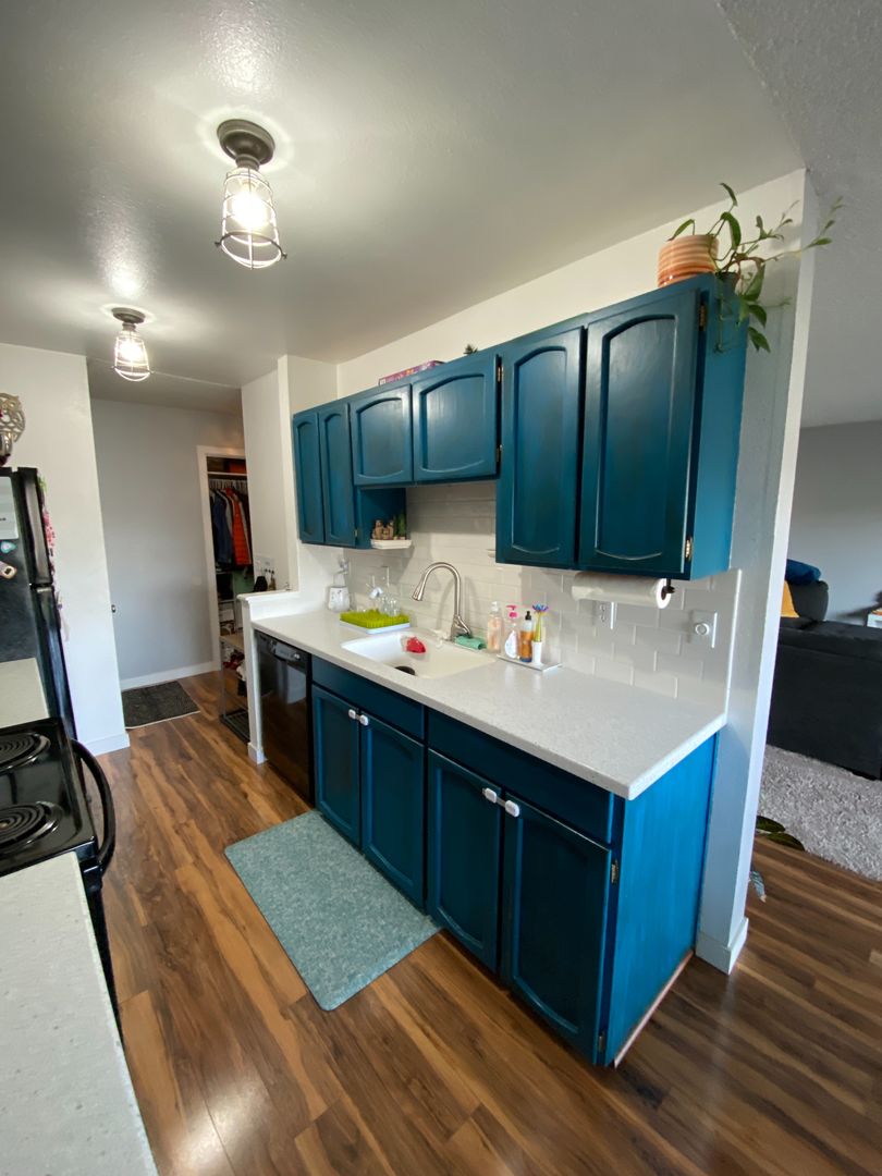 17430 Ambaum Blvd S #2 4 of 12
