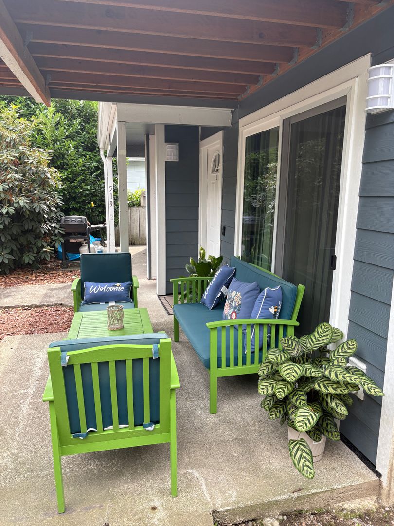 Renton Condo: 519 Burnett Ave S #1 - Burnett