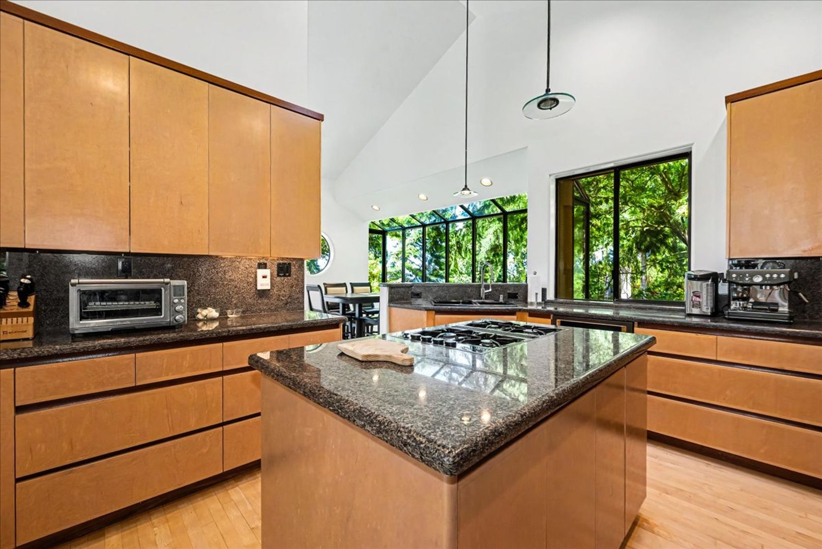 1385 E Ludlow Ridge Rd 9 of 12