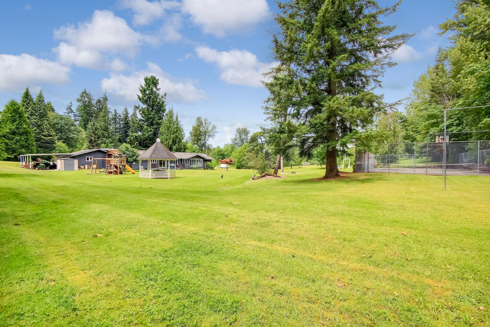 Renton House: 13128 166th Ave SE