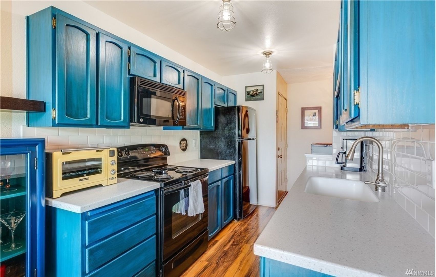17430 Ambaum Blvd S #2 2 of 12