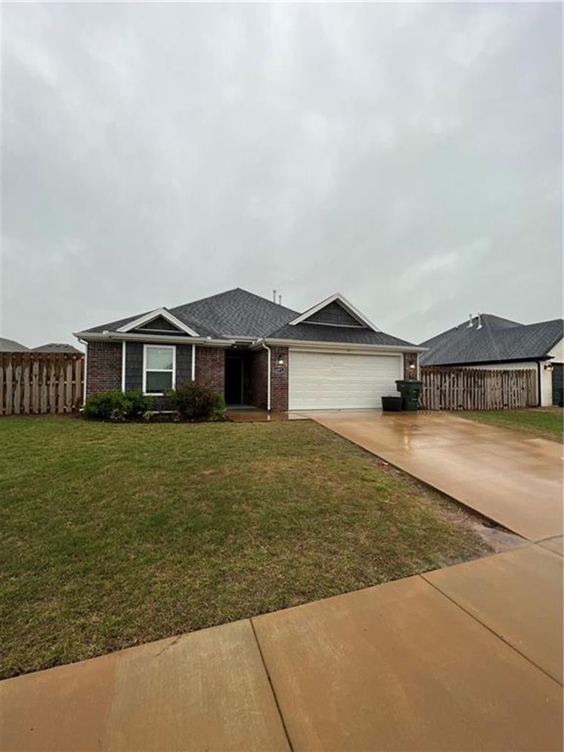 Fayetteville House: 4371 W Barhem Dr