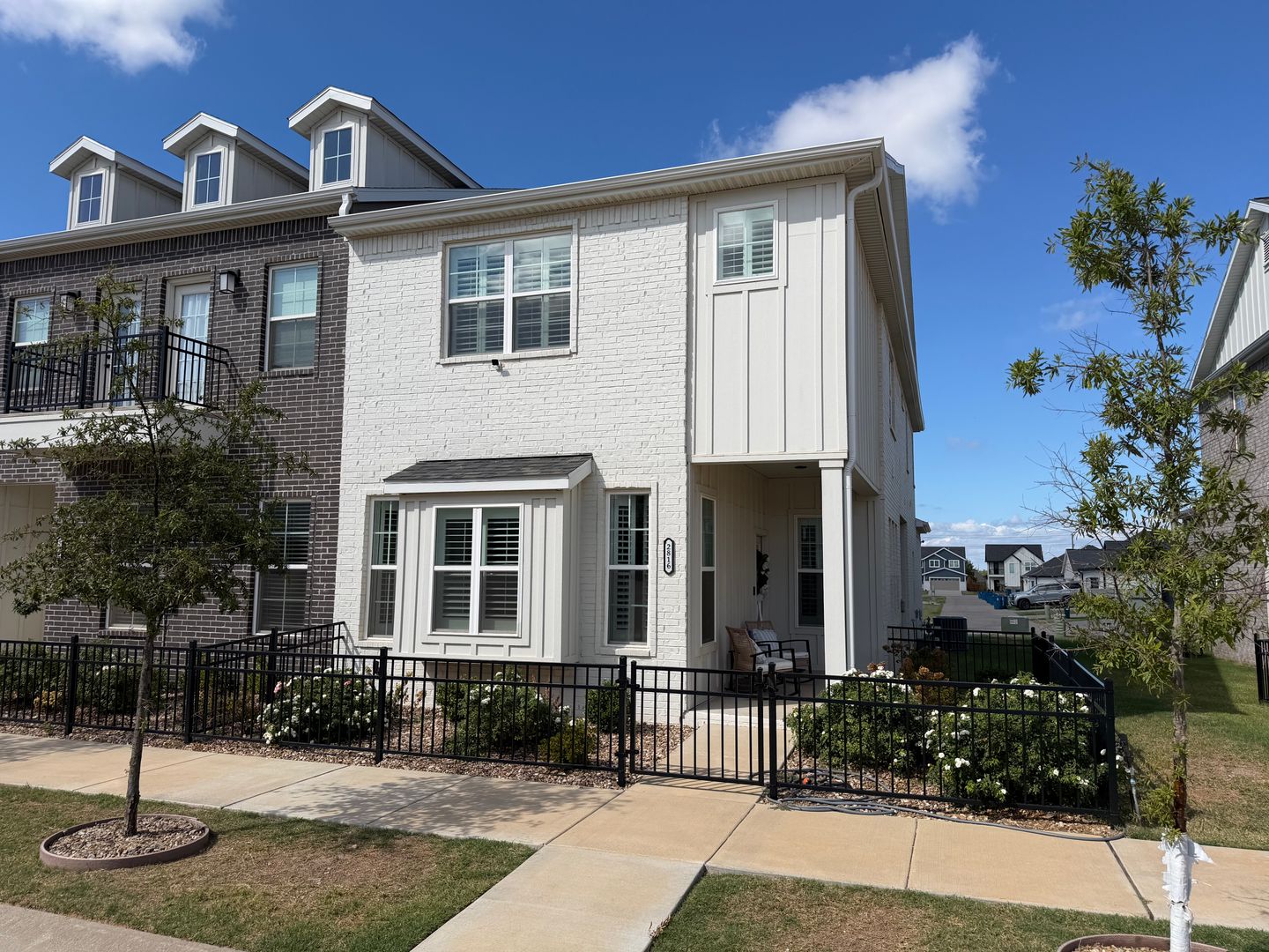 Bentonville House: 2816 SW Arlington Blvd
