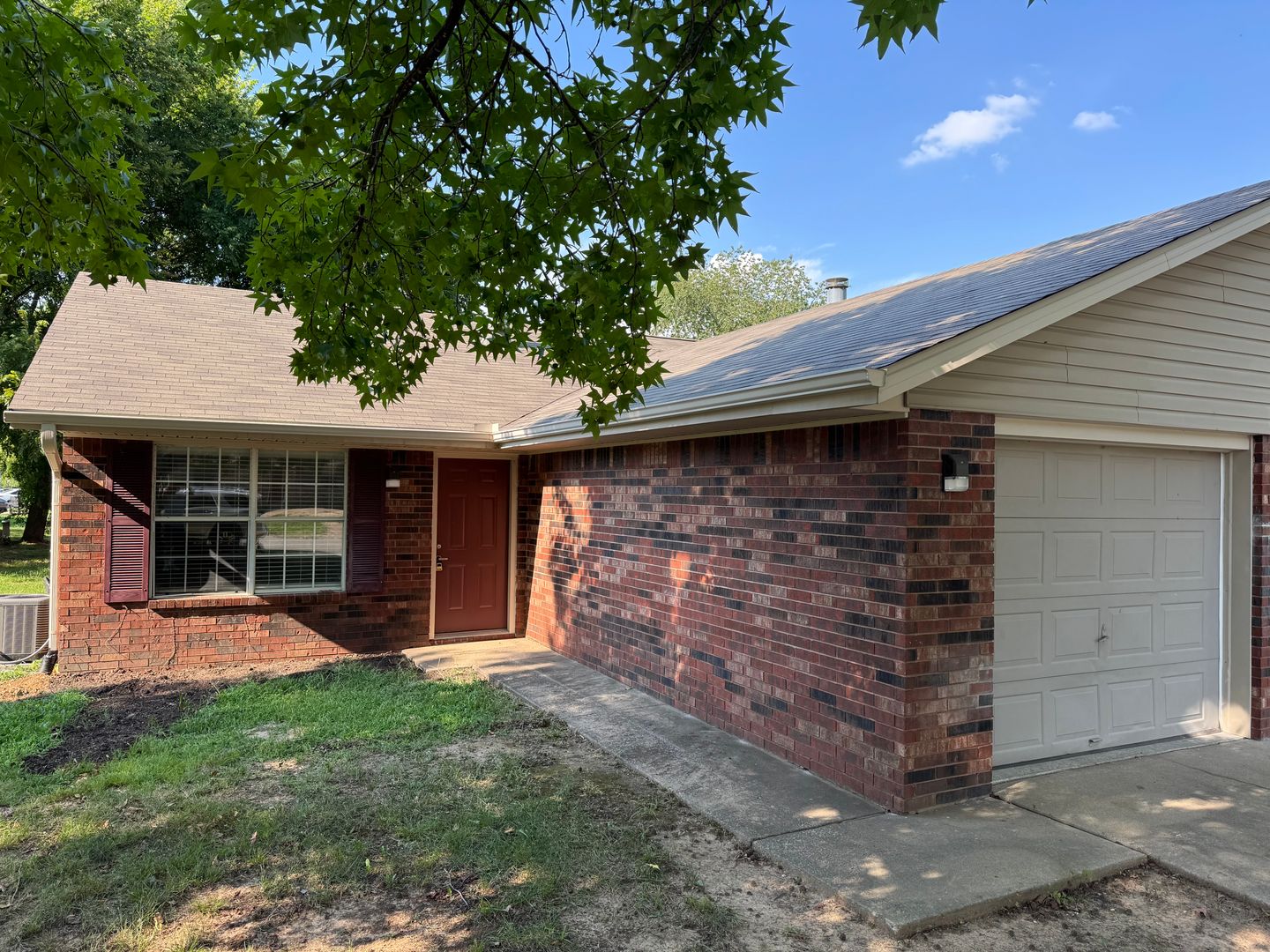 Fayetteville House: 4420 Franciscan Trail