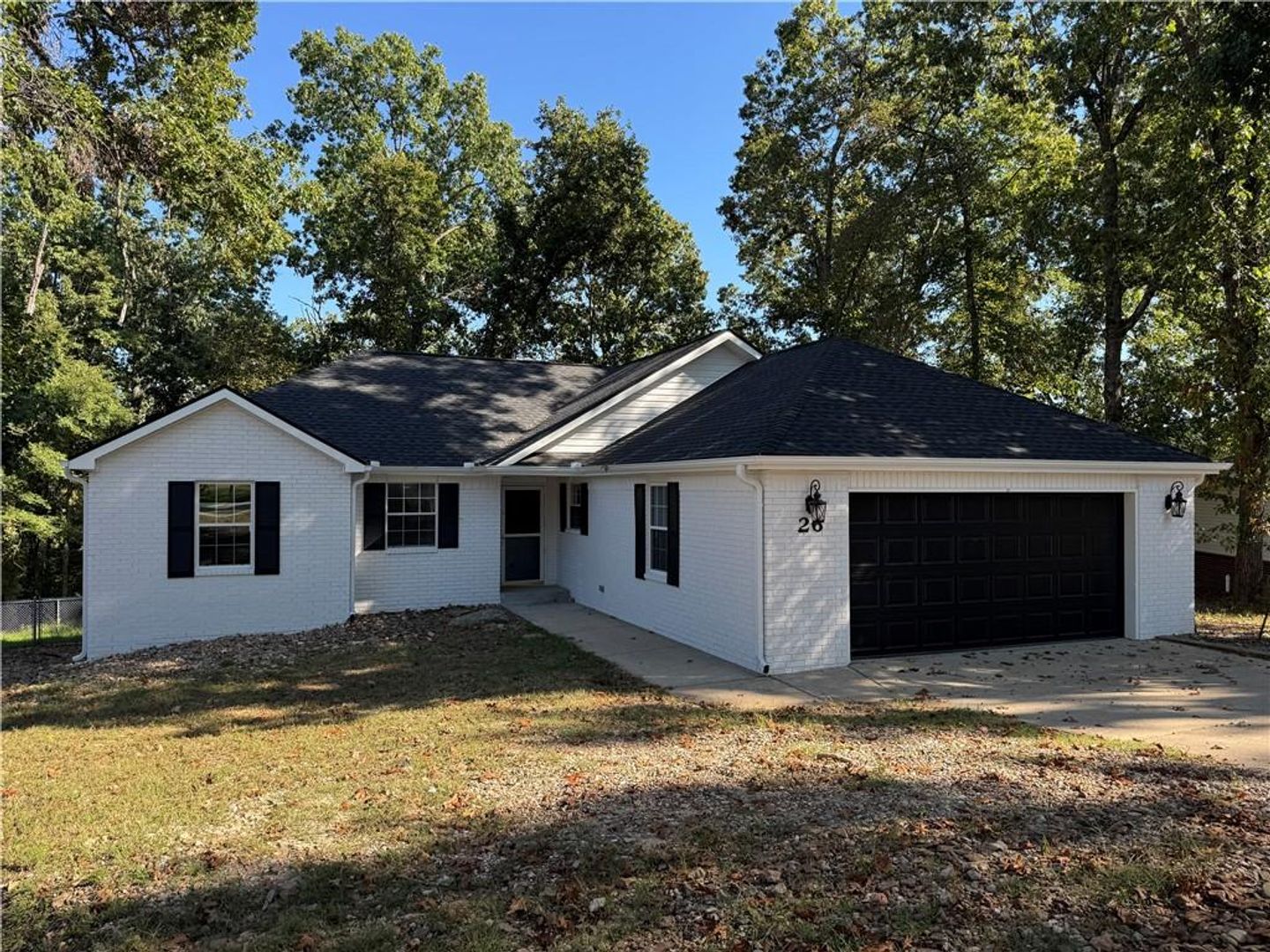 Bentonville House: 26 Greenridge Ln