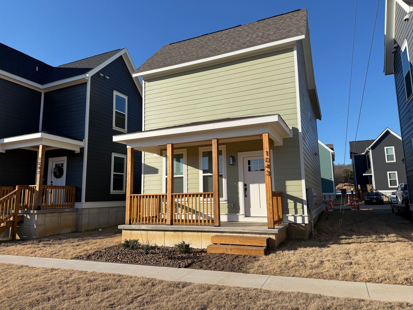 Fayetteville House: 1043 S Laramie Heights