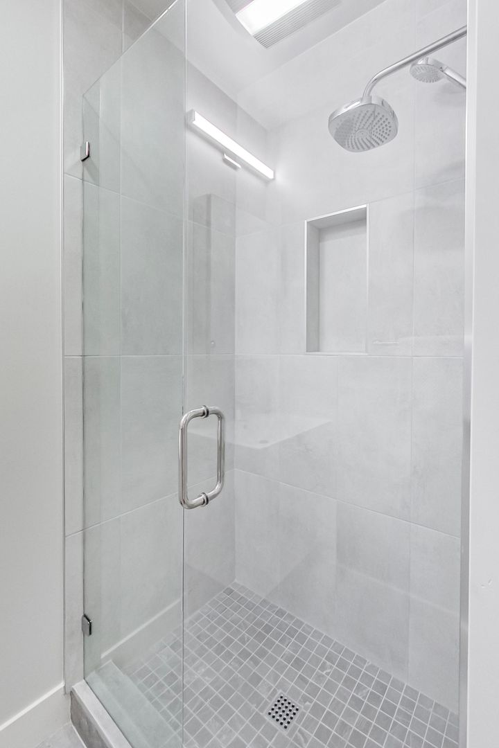 Berkeley Apartment: 3411 Adeline St
