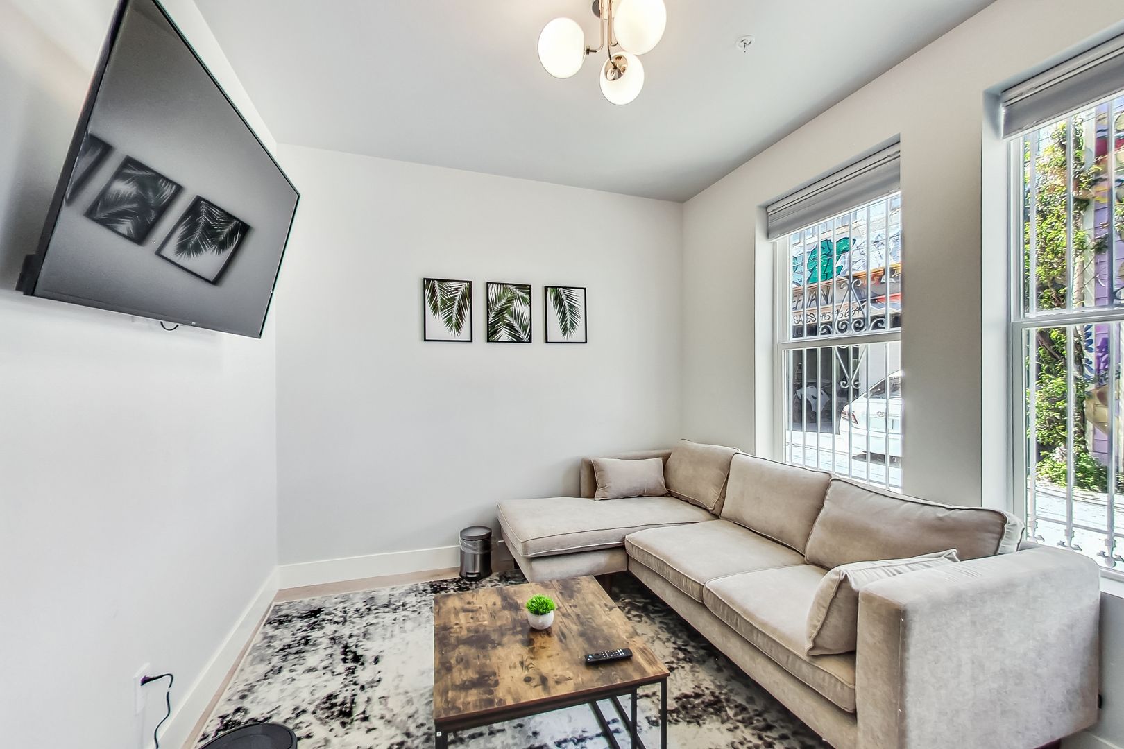 San Francisco Apartment: 1026 Capp St