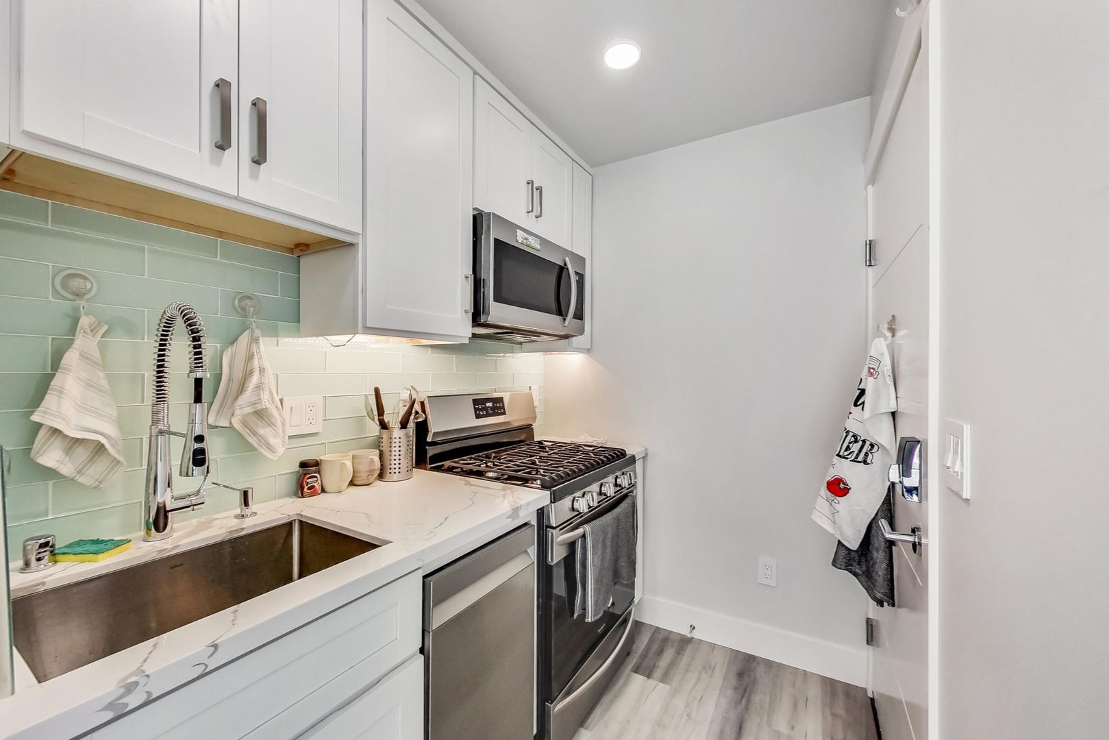 Berkeley Apartment: 3411 Adeline St