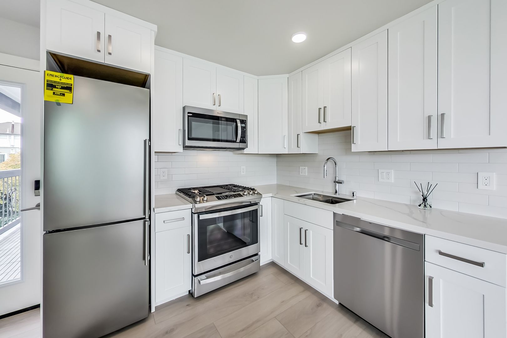 San Francisco Apartment: 167 Dolores St