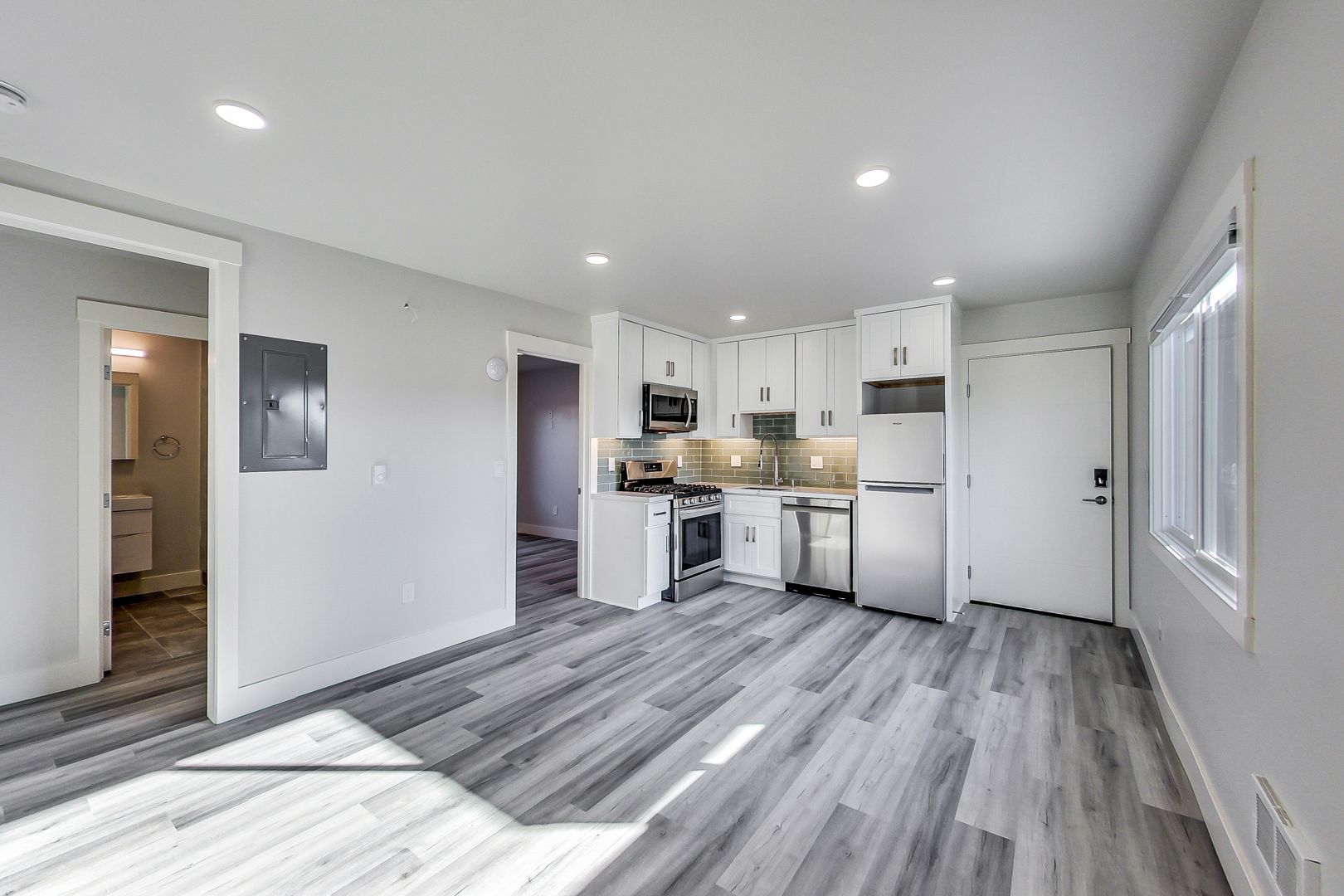 Berkeley Apartment: 3411 Adeline St