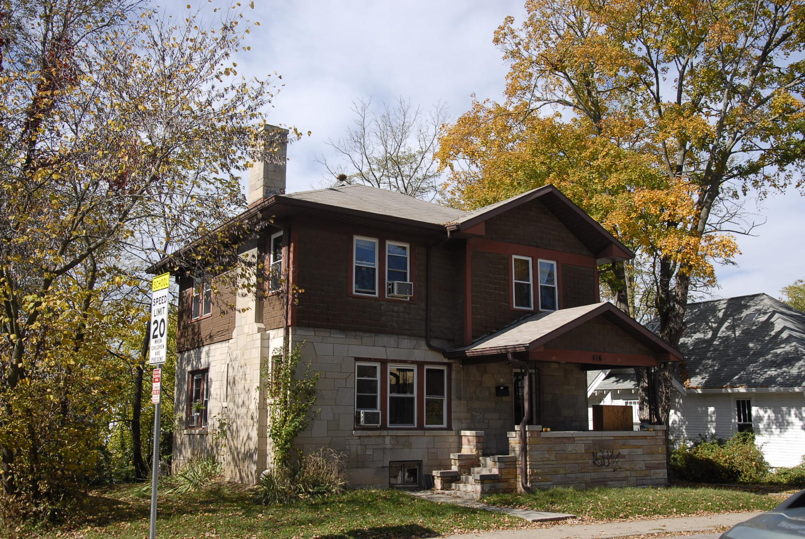 Bloomington House: 416 S Lincoln St