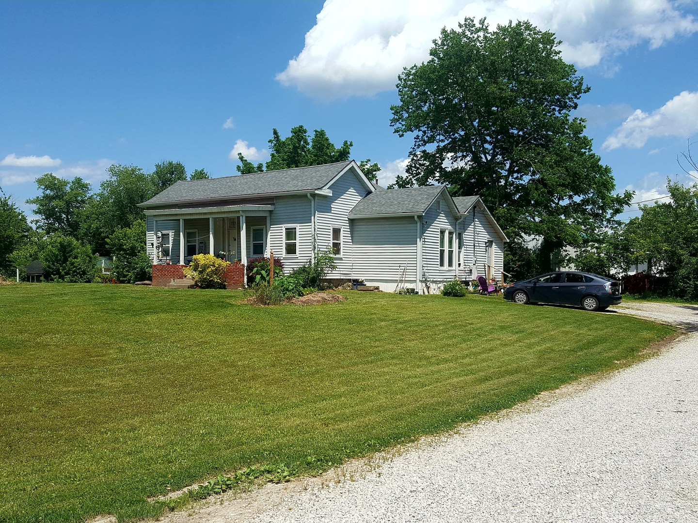 Bloomington Apartment: 2707 S Madison St