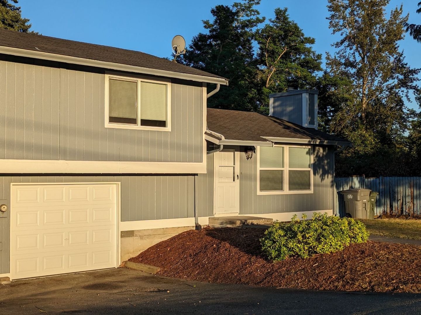 Tacoma Apartment: 12819- 12821 Waller Rd E