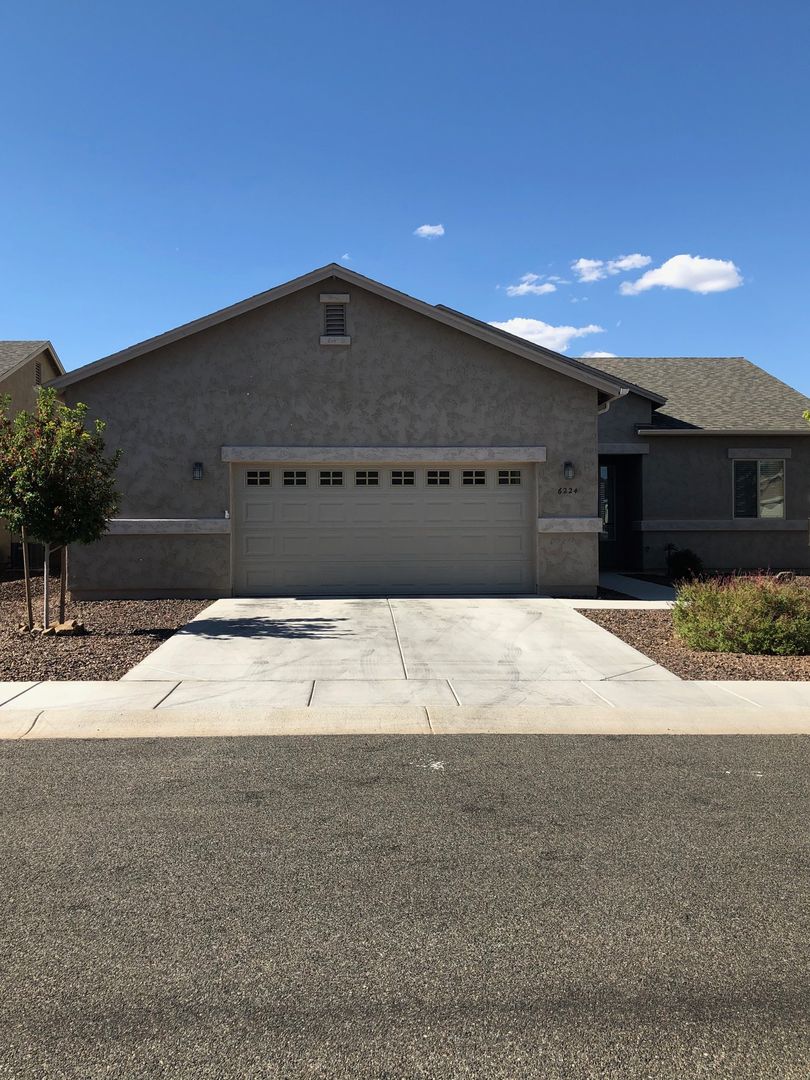 Prescott Valley House: 6224 E Hanbury Drive