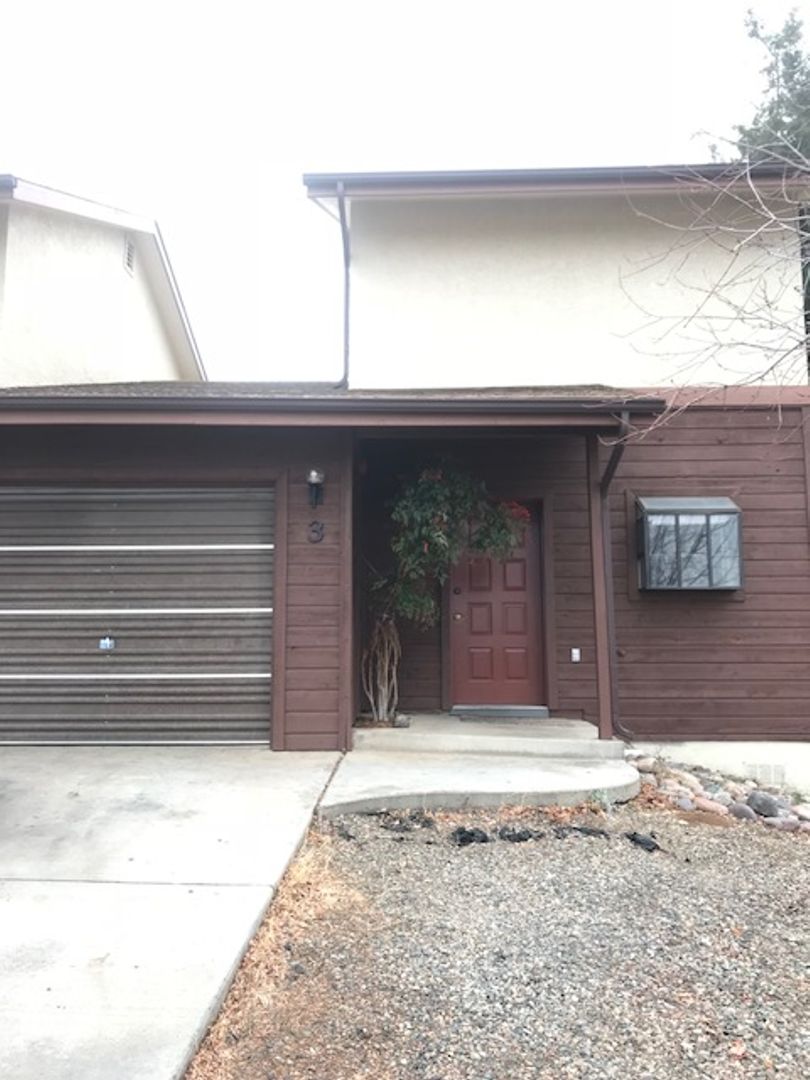 Prescott Valley Apartment: 7665 E. Spouse Drive