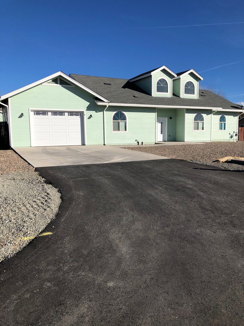 Prescott Valley House: 7908 E Roundup Drive