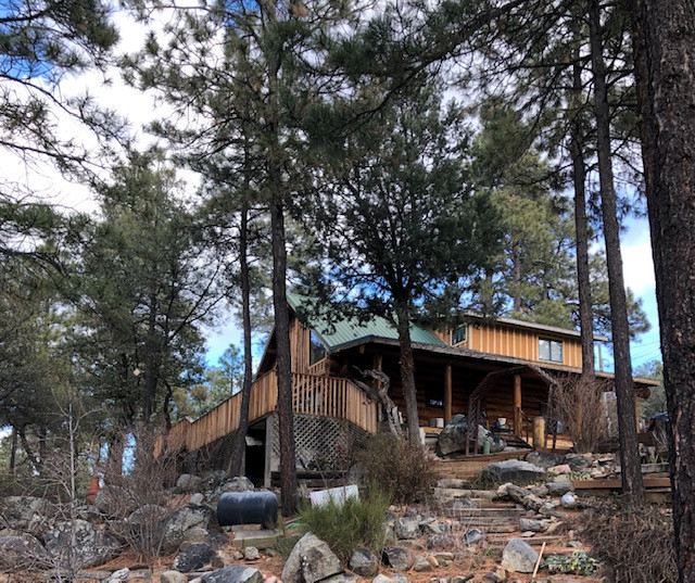 Prescott House: 4886 S Juniper Loop Road