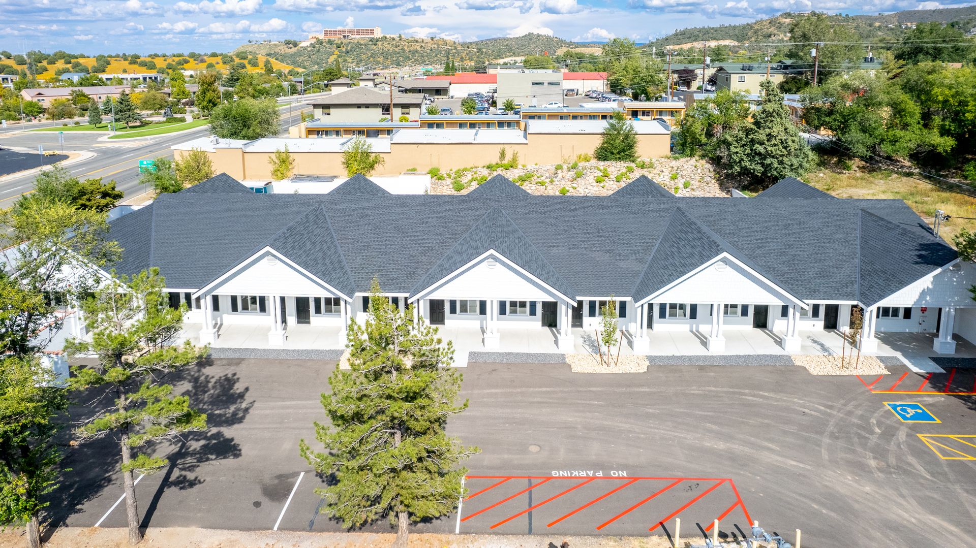 Prescott Apartment: 1117 E Gurley Street