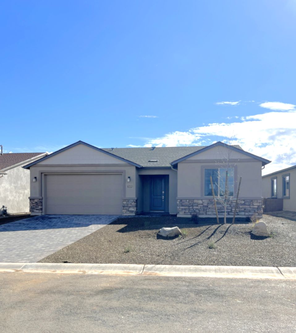 Prescott Valley House: 7639 E Turnberry Drive