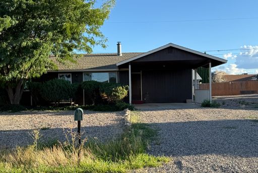 3 Bedroom, 2 bath home located in the heart of Prescott Valley. – photo 1