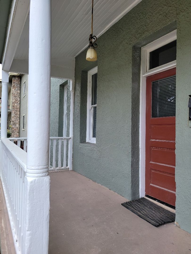 Prescott Apartment: 317 S Montezuma Street