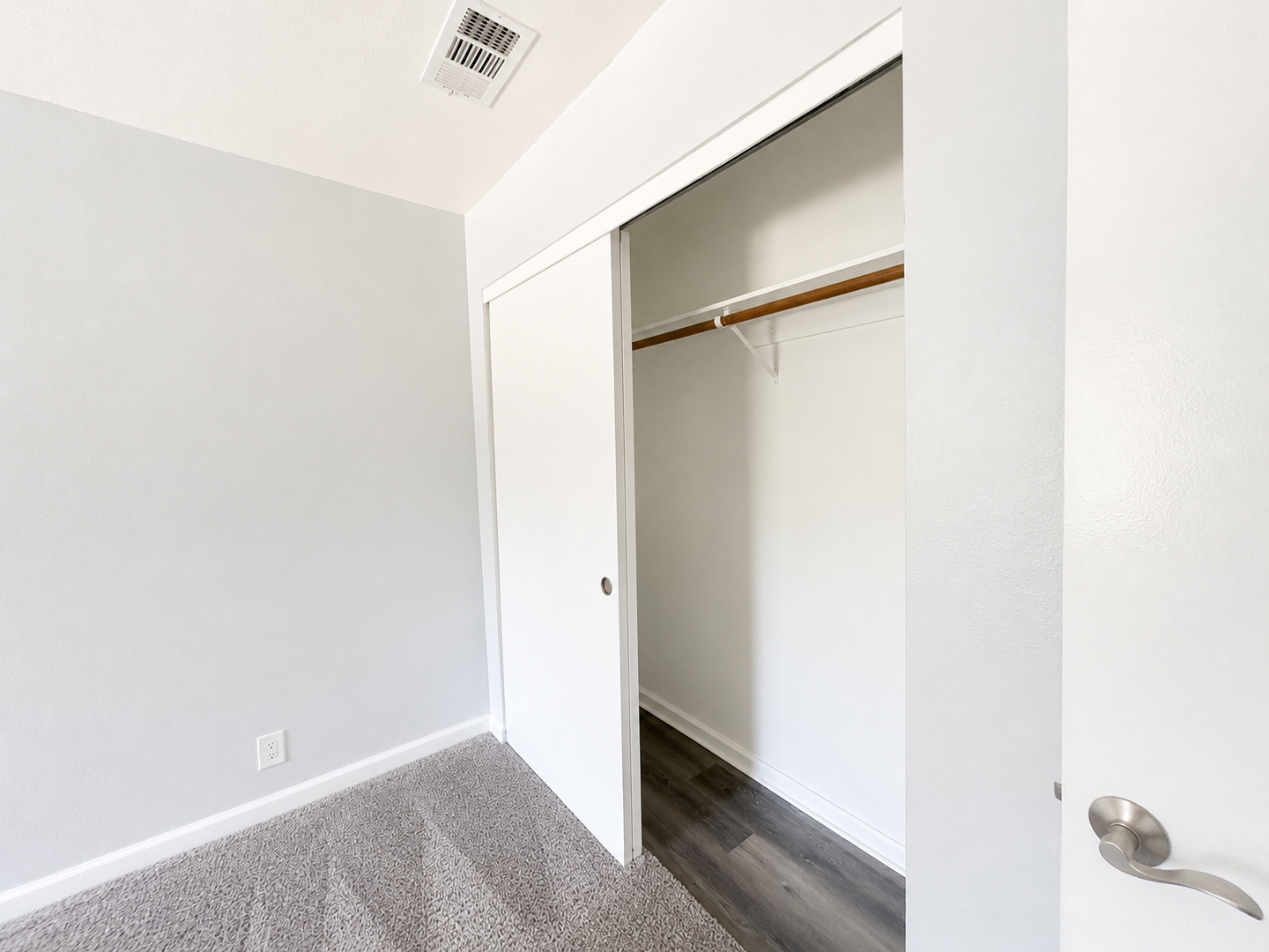 Creekside Apartments 10 of 12