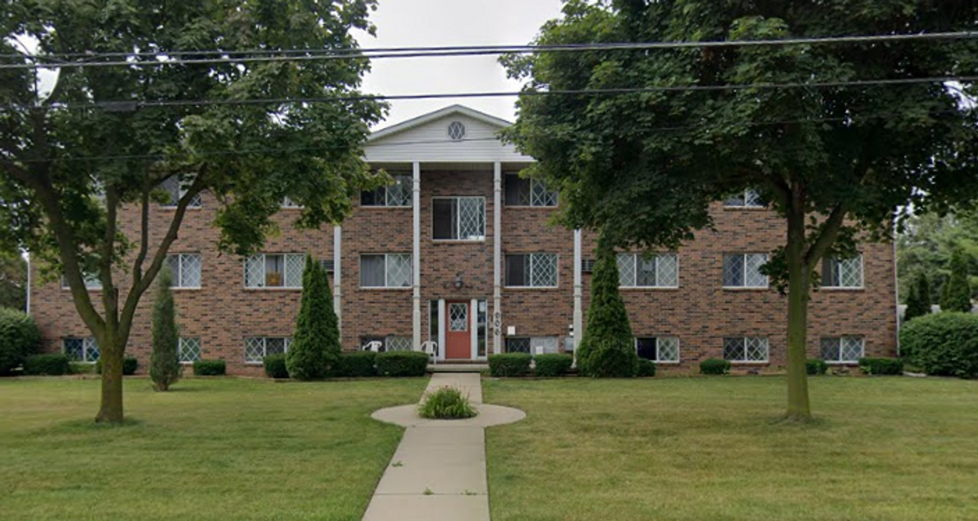 St Johns Apartment: 906 E Sturgis St