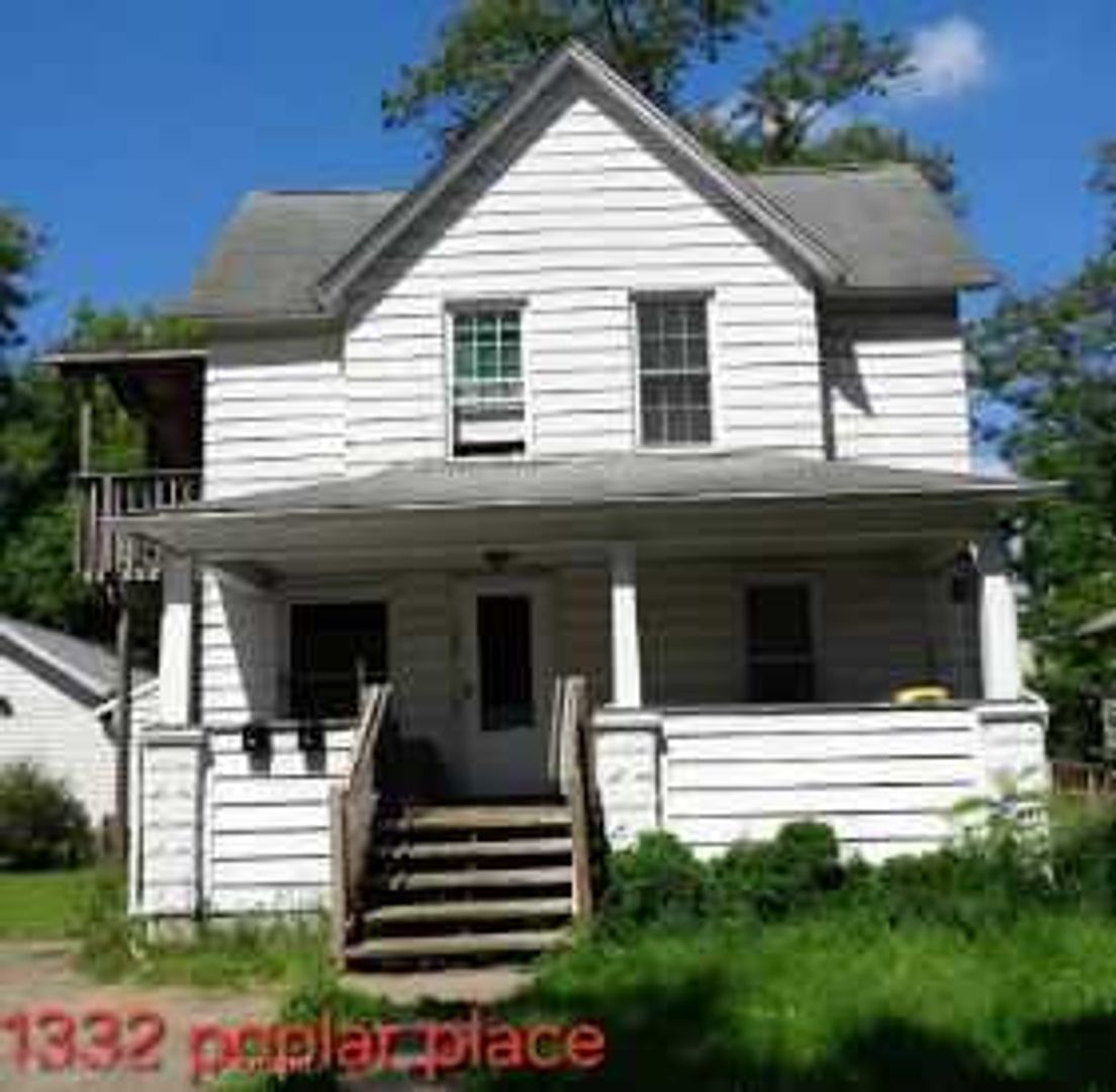 Kalamazoo Apartment: 1332 Poplar Place