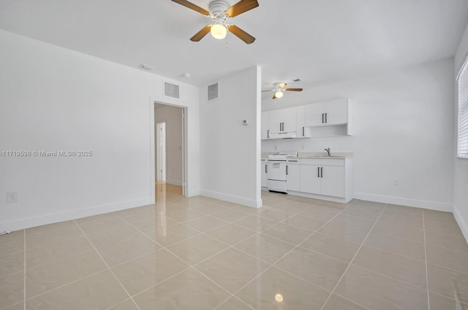 Miami Beach House: 750 84th Street