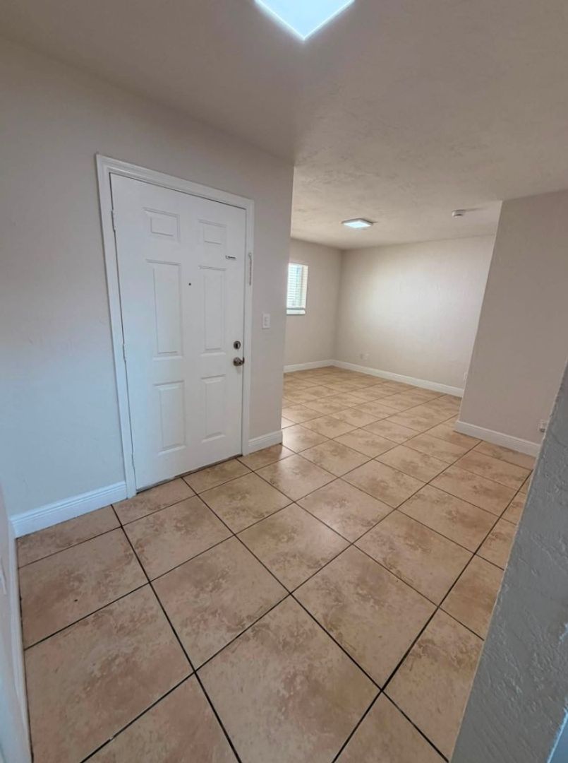 224 SW 4 Ave 11 of 12