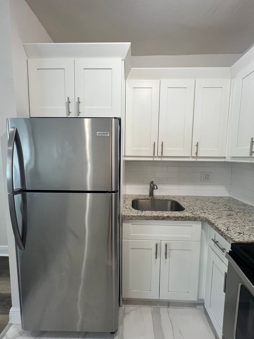 101 Antiquera Ave - 10, Coral Gables, FL 33134