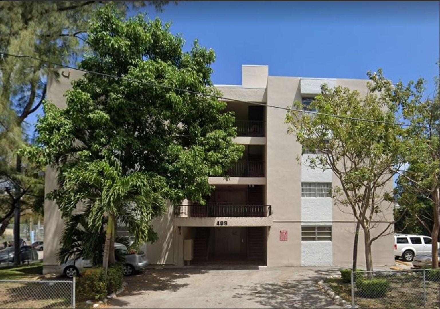 Miami Apartment: 409 SW 8 Avenue