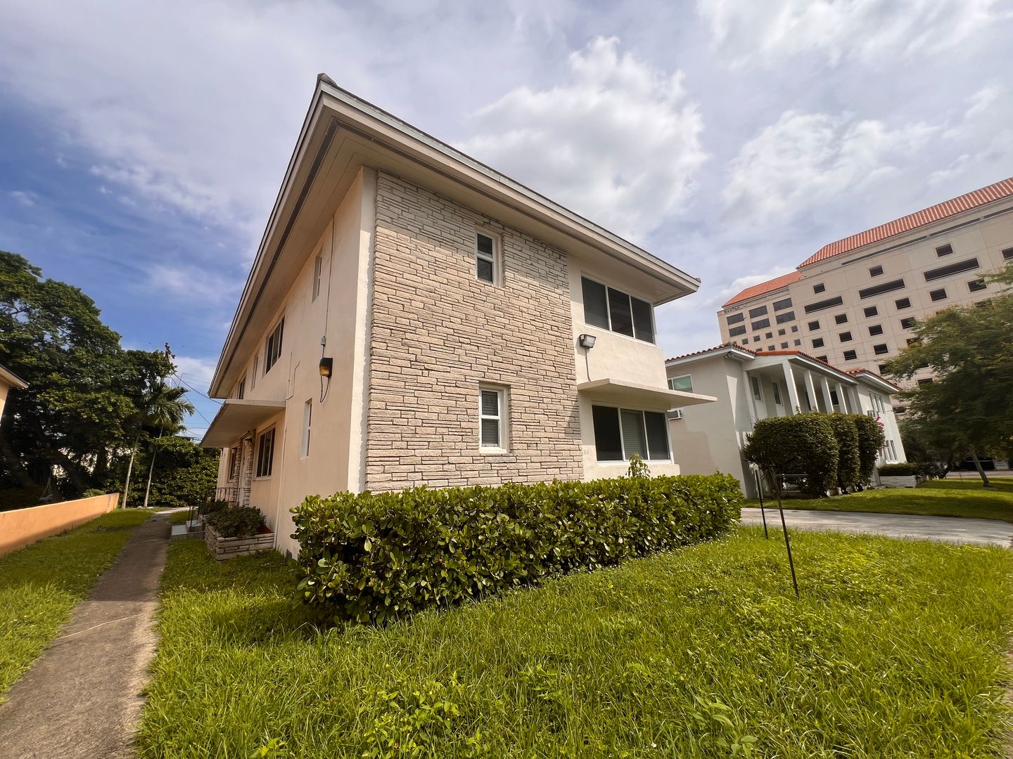 Coral Gables Apartment: 111 Antiquera Avenue