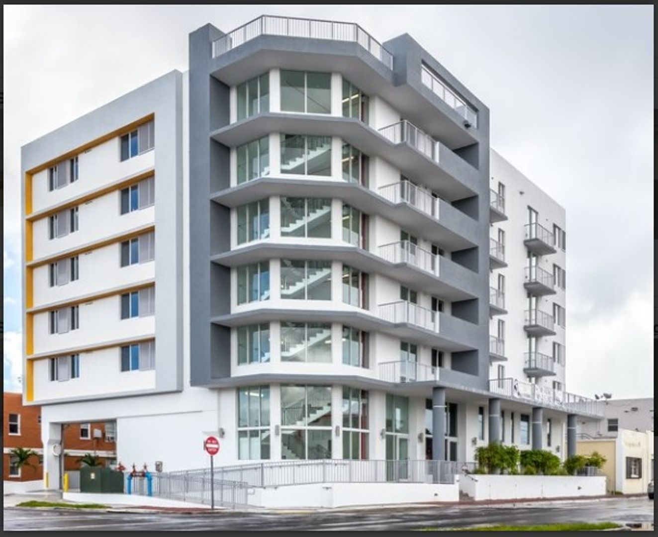 Miami Apartment: 401 SW 17th Ave