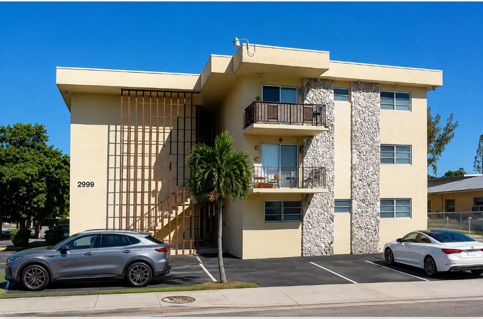 Miami Apartment: 2999 W. Flagler St.