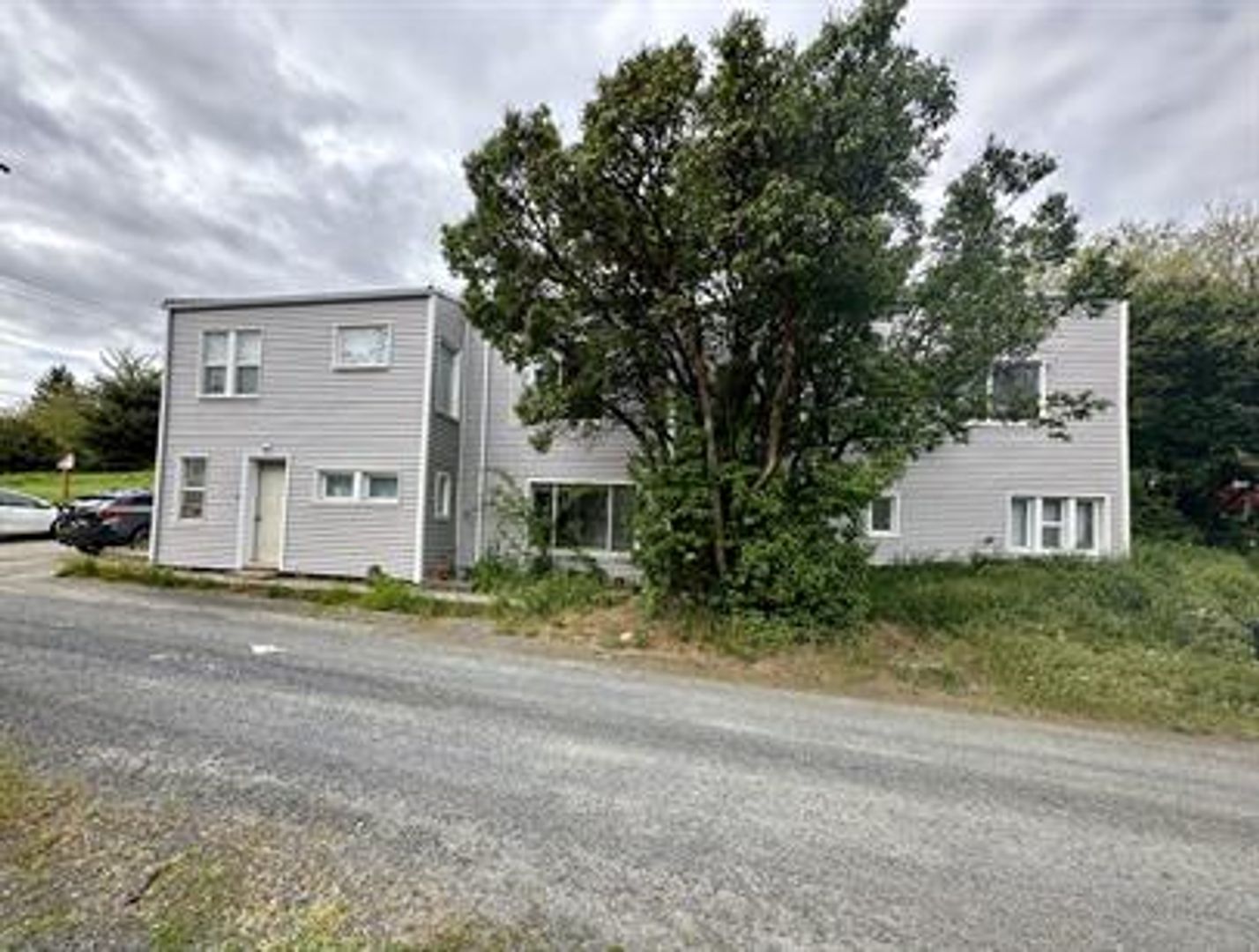 Moscow Apartment: 226 North Line Street