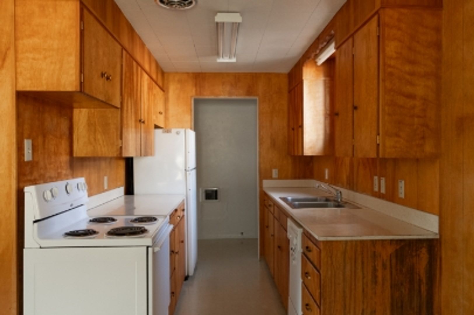 Genesee Apartment: 412 North Fir Street