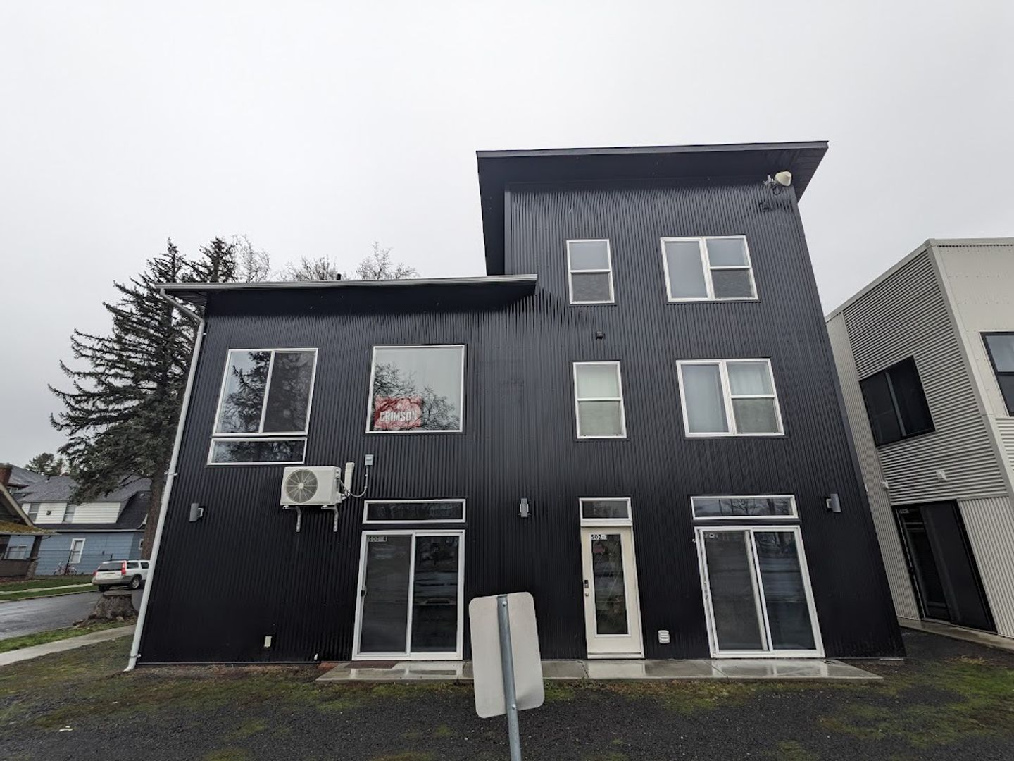 Moscow Apartment: 500 South Almon Street