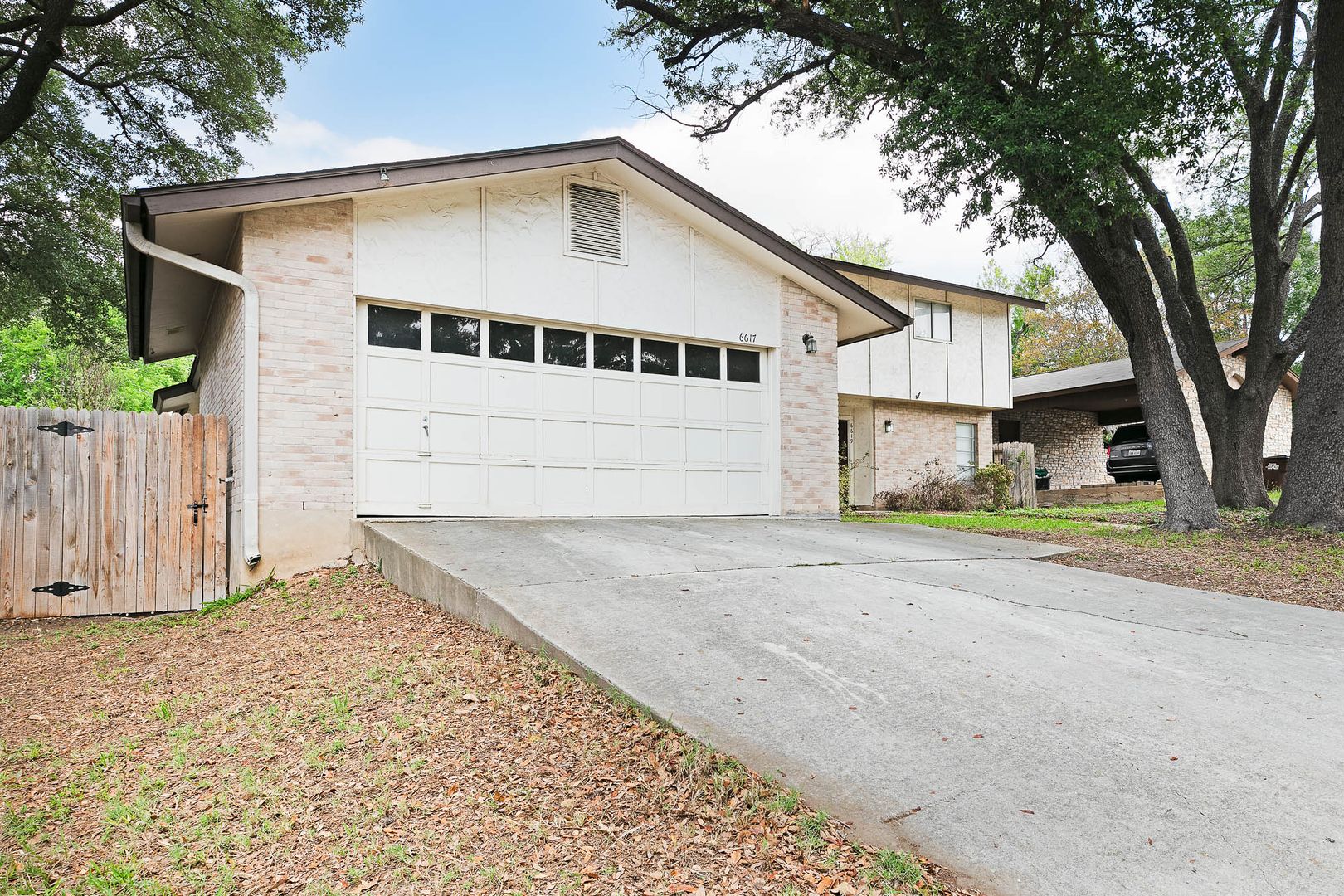 San Antonio House: 6617 Forest Grove