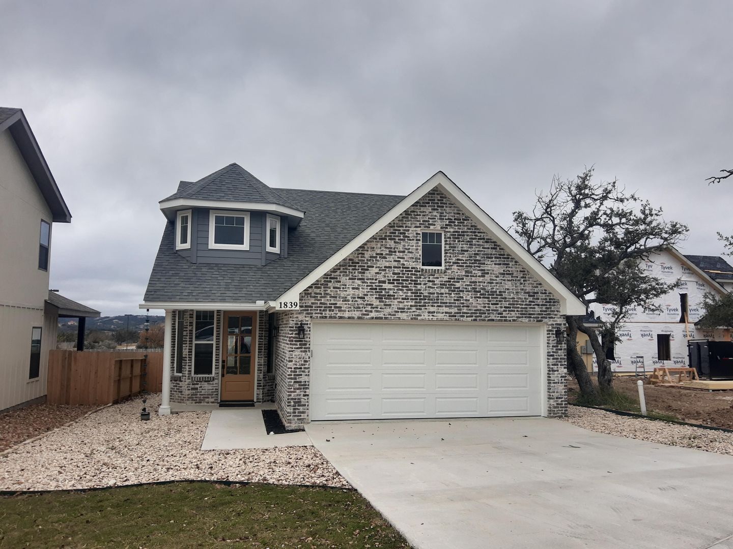Kerrville House: 1839 Lois St