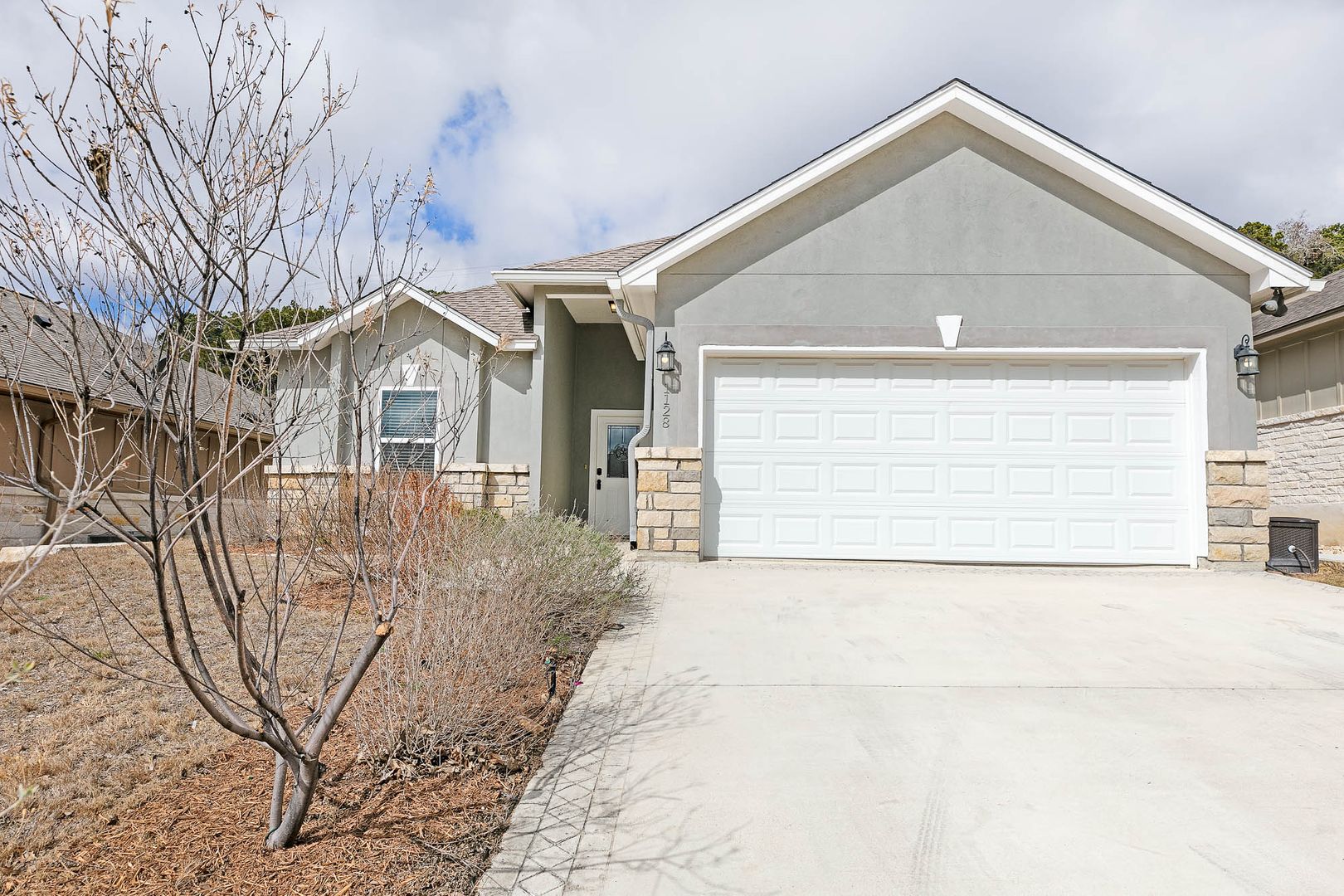 Kerville House: 1128 Norfolk Ln