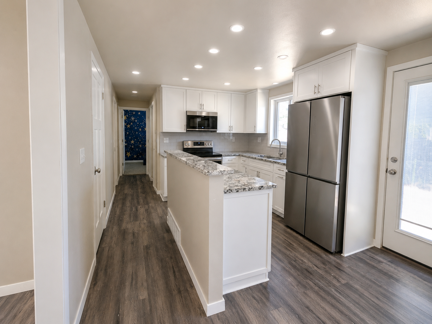 Janesville Apartment: 1504 Mayfair Dr