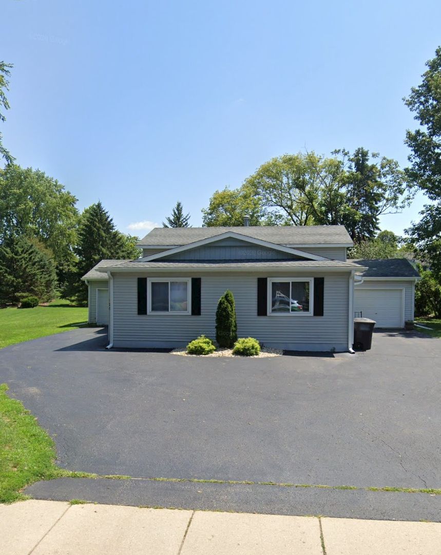 Milton Apartment: 926-928 Parkview Dr
