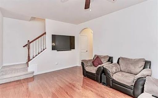 Listing photo thumbnail