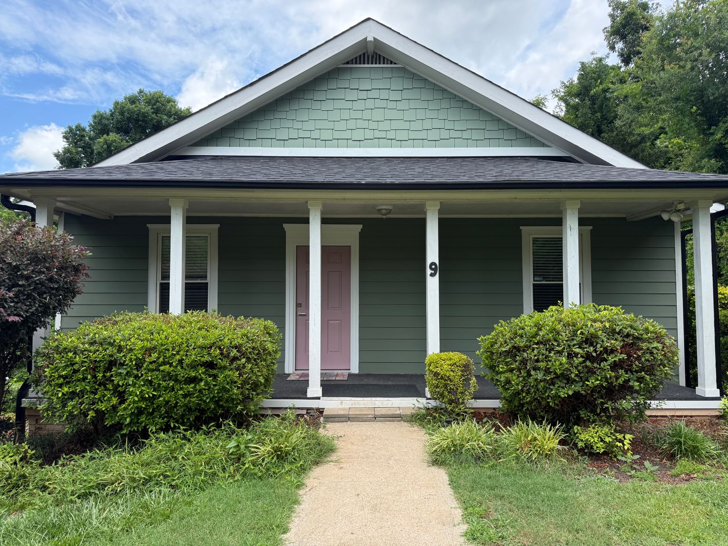 Travelers Rest House: 9 Circle Street