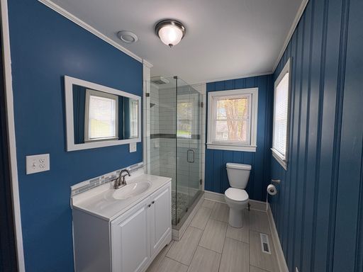 Listing photo thumbnail