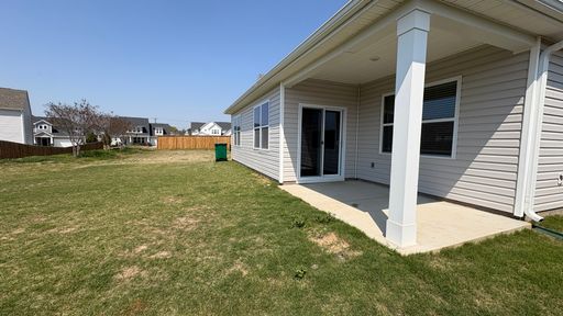 Listing photo thumbnail