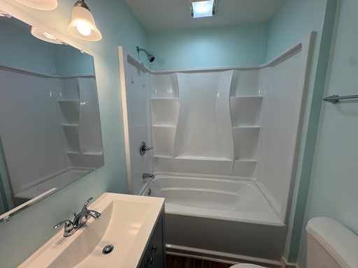 Listing photo thumbnail
